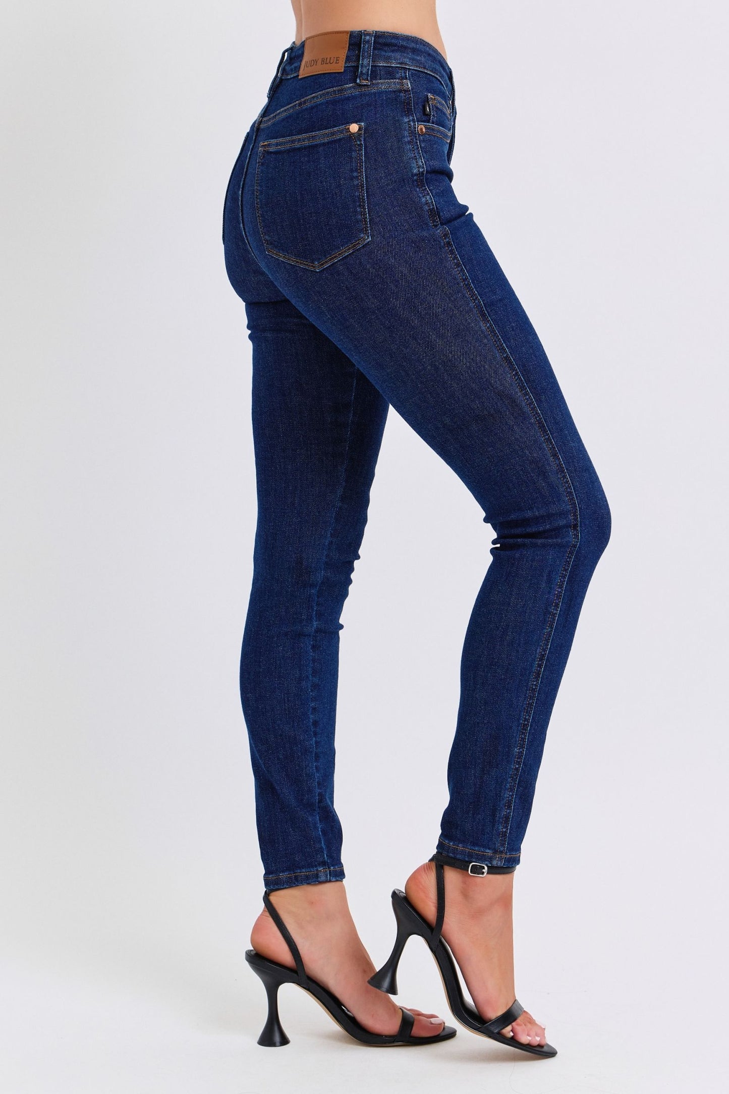 Judy Blue Mid Rise Tummy Control Skinny Jeans