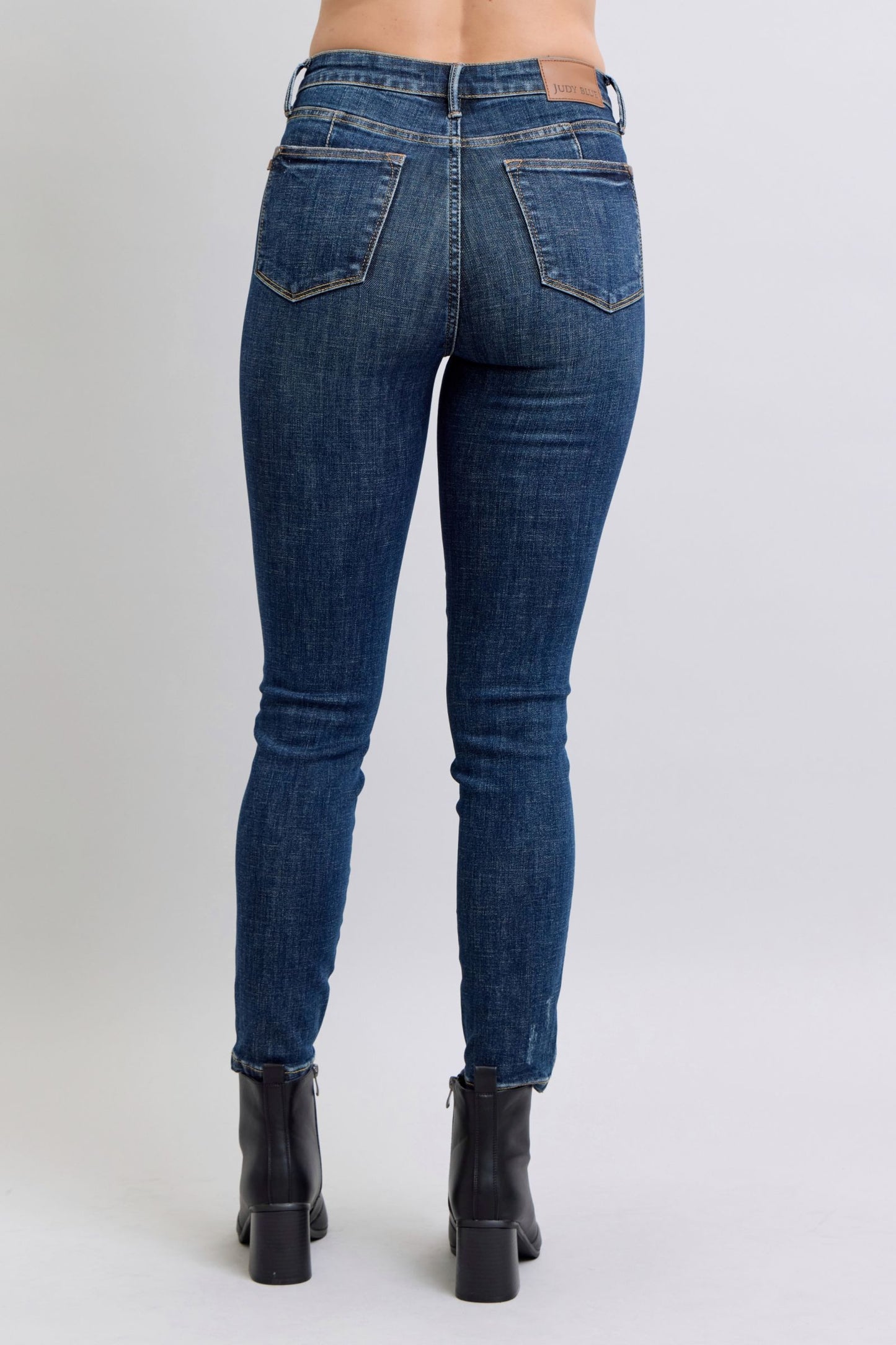 Judy Blue Mid Rise Tummy Control Vintage Wash Skinny Jeans