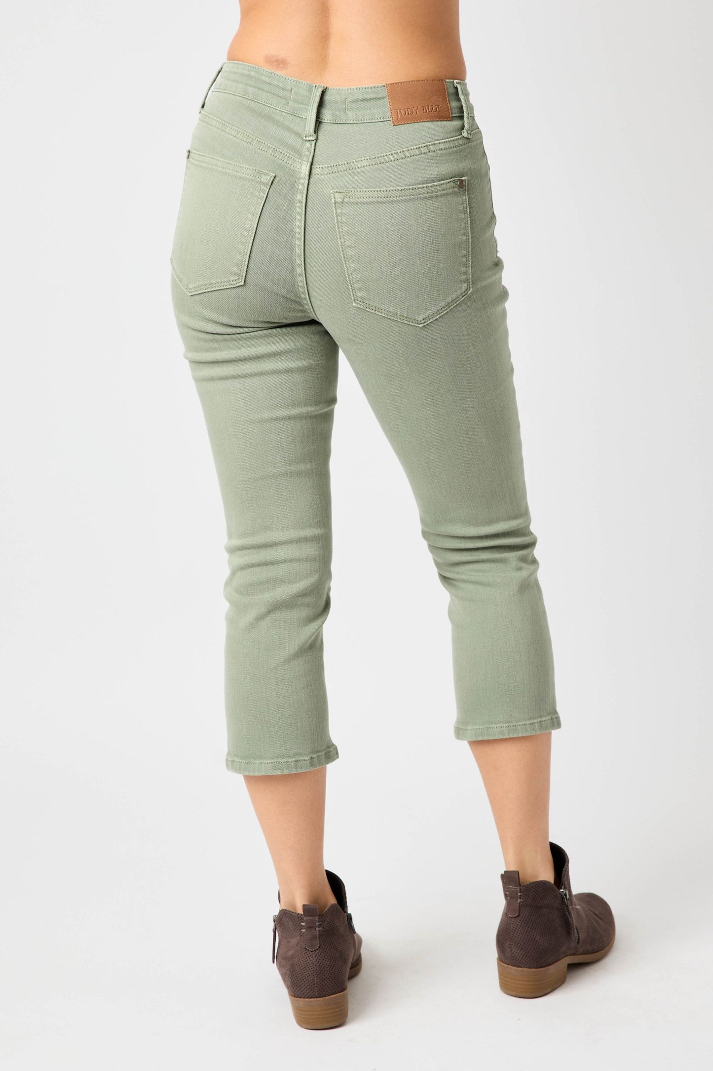 Judy Blue Mid Rise Garmed Dyed Capri